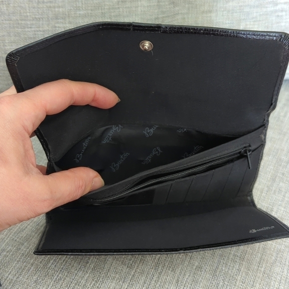 BUXTON Genuine Leather Vintage Minimalist Black Wallet w Kiss Lock Change Pouch - Picture 10 of 16